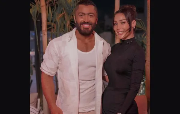 تامر حسني يتحدث عن بسمة بوسيل: باخد رأيها لحد دلوقتي