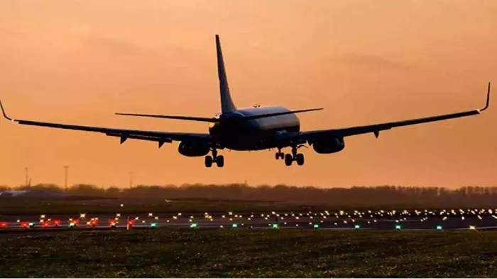 24 -hour operating aircraft at Lucknow Airport from today, these 8 flights have been repaired; Runway has also expanded – Lucknow Airport 24 7 Flight Operations Starts After runway upgrade