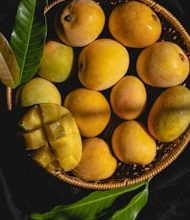 Does eating mangoes loses weight?