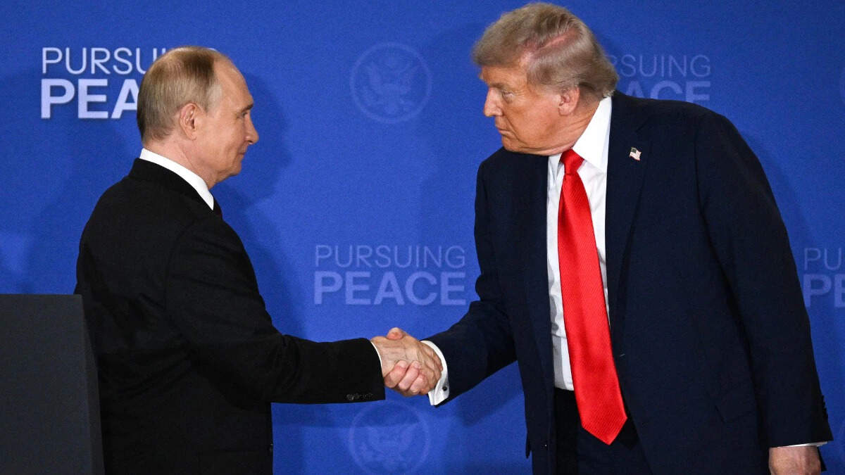 “Find the next time in Moscow …” Putin invited Trump into English, the US president was shocked to see unique style