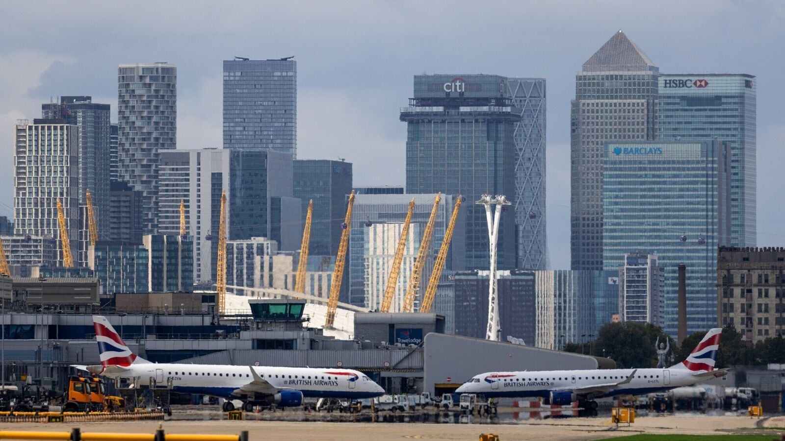 British Airways pilot suspended due to an ‘anti-terrorist law’ offense; He kept open by the flight through the cabin