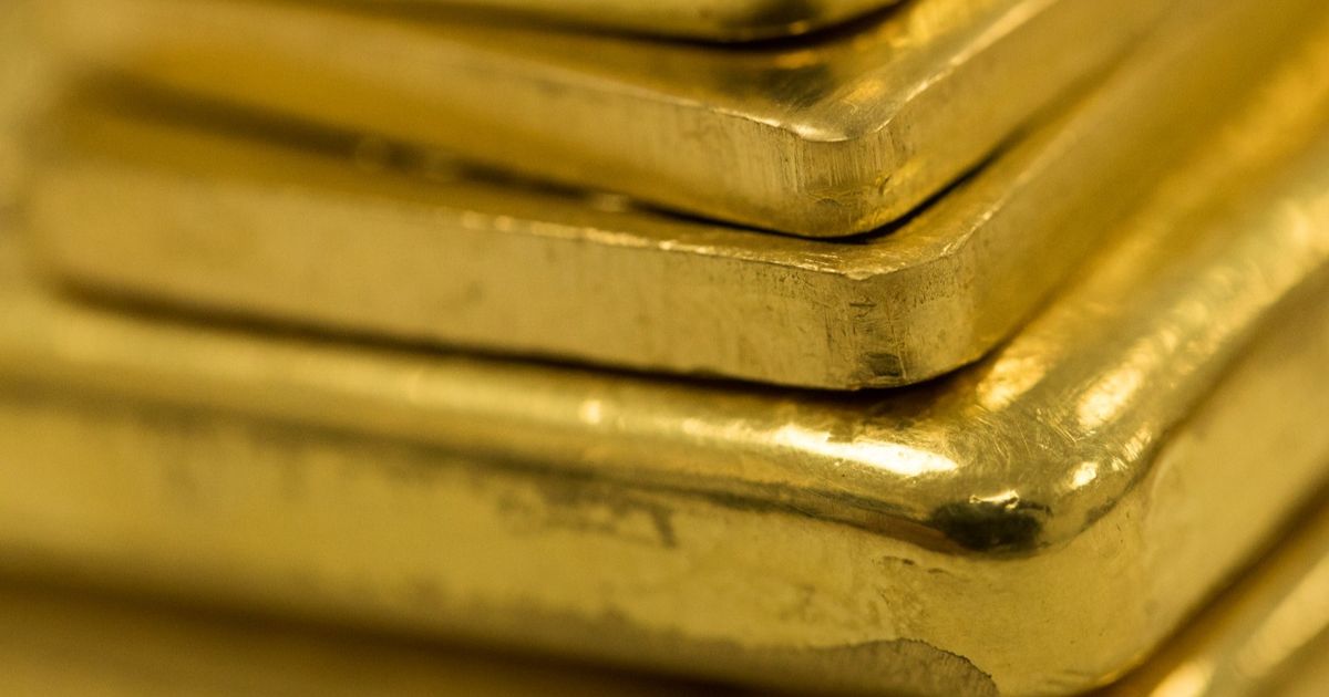 Gold contracts lose their brilliance in America, pending the clearance of the new fees