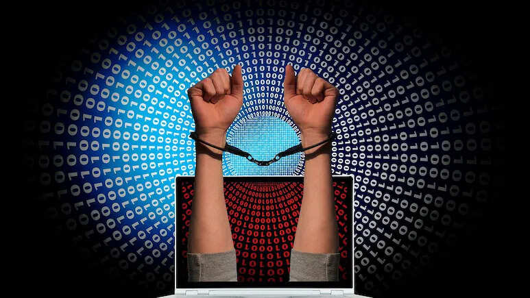 Great announcement of cyber fraud in Ajmer, 40 lakhs cheated by keeping the businessman couple in digital arrest for four days