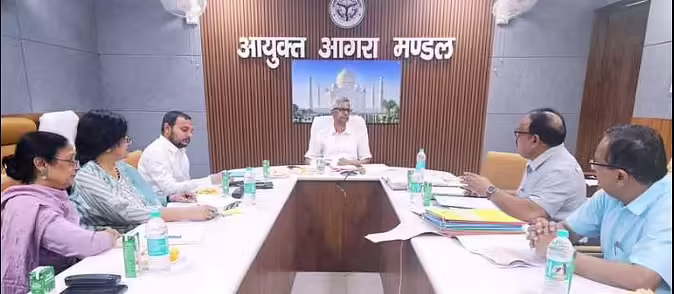 Work case of false degrees in the Agra College, Physics teacher, dr. Anand Pandey, can be rejected