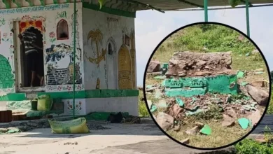 Robbery in the ancient Dargah in Rewa, the religious flag raised on the dome; Heavy police force deployed to stress