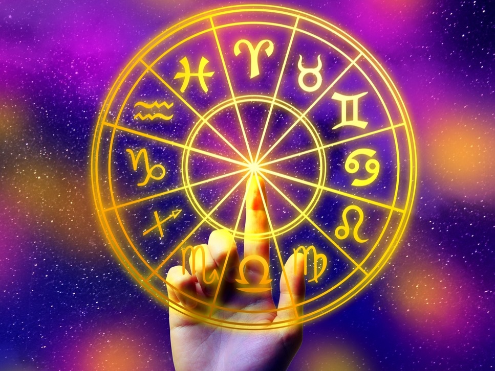Horoscope of August 11, 2025: Cancer sign will bring social change today