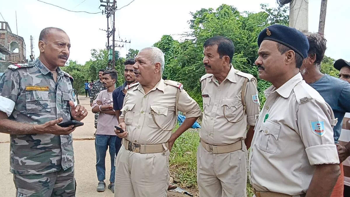 Man kills woman in doubt about illegal relationship in parasudih, then suicide by train