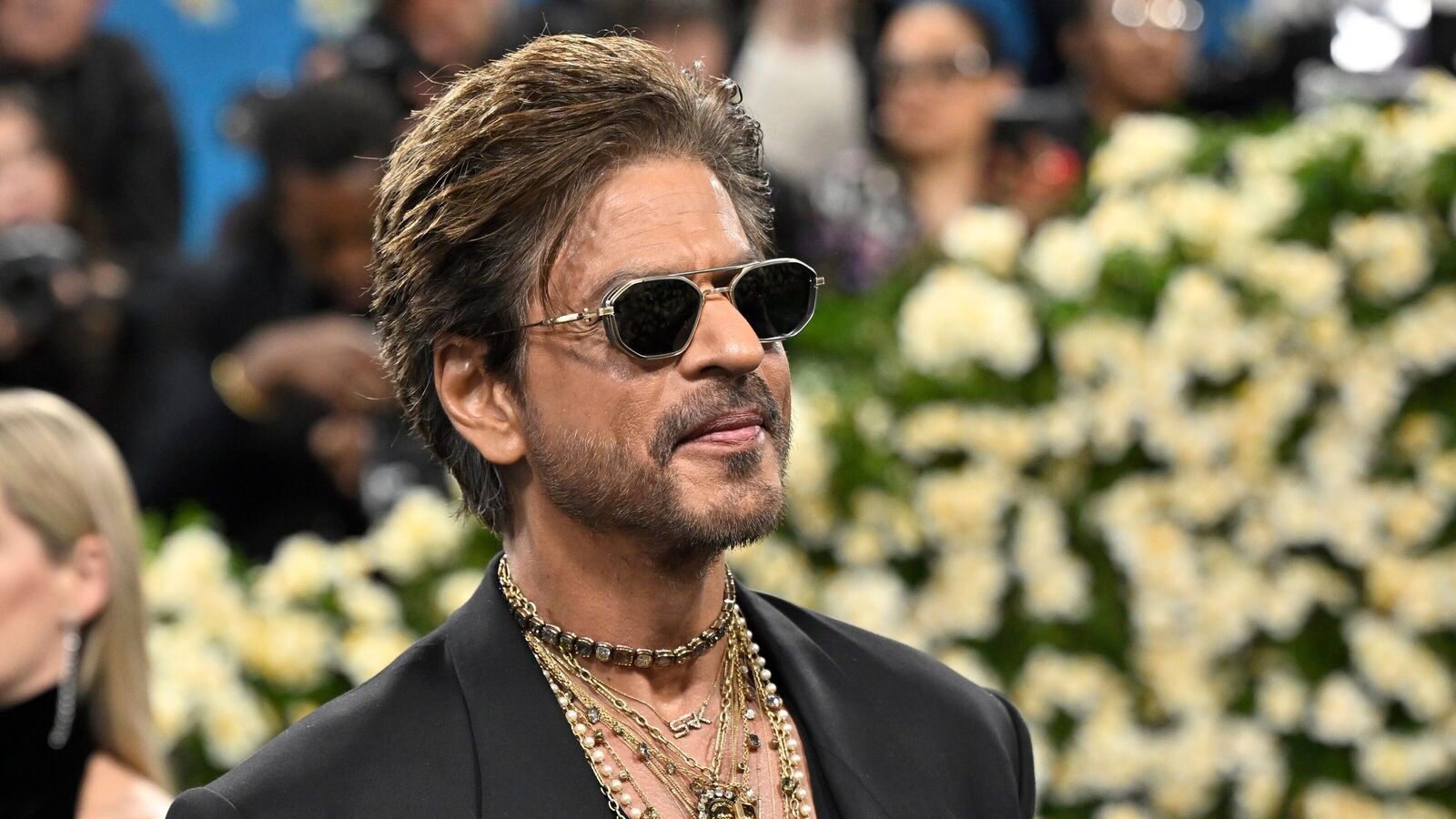 Shah Rukh Khan asked about the tantrums by fan, his answer is pure