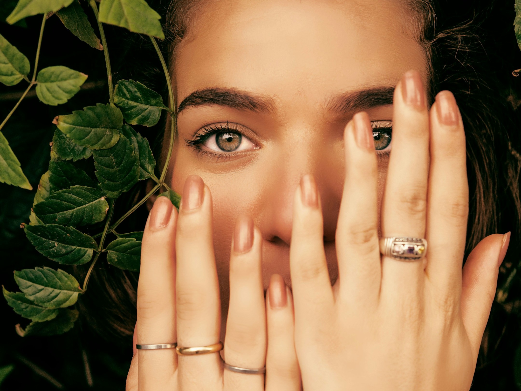 How to raise nails quickly