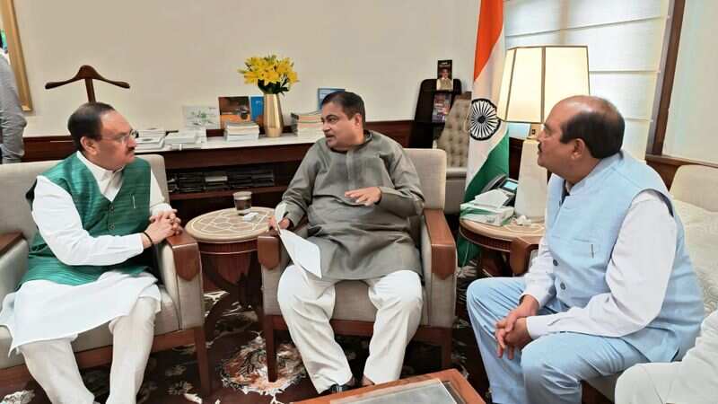 To speed up the road restoration in Himachal Pradesh: Nadda insists on