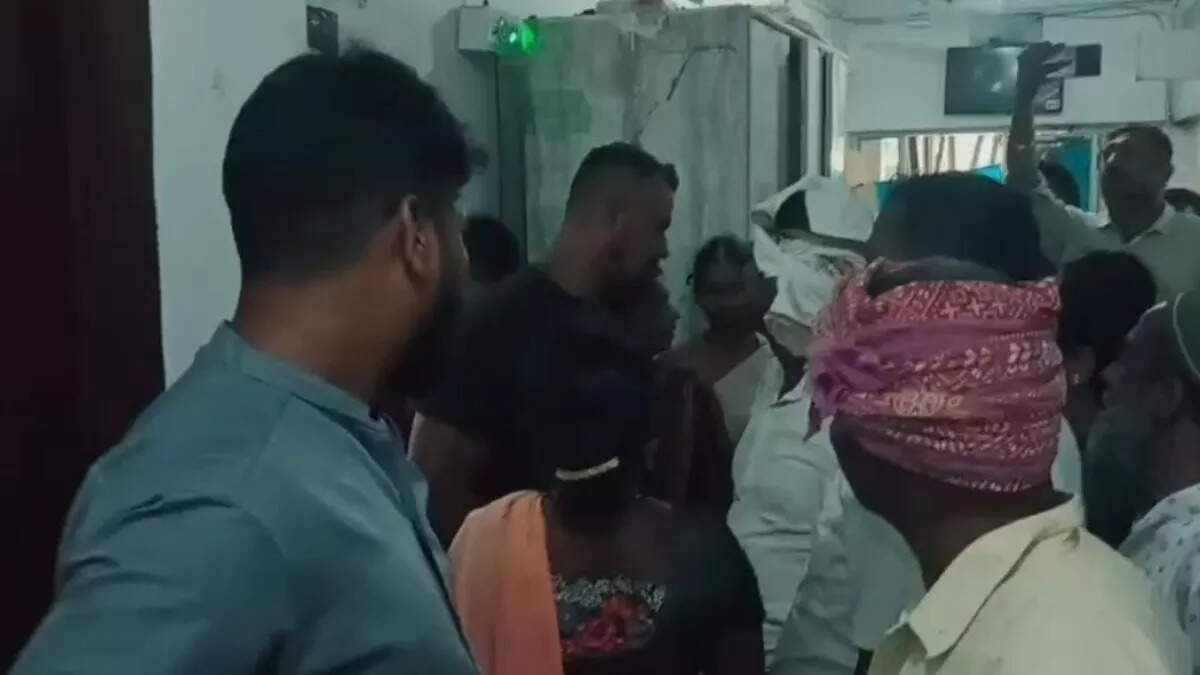 After the operation at Amrit Hospital, the woman did not come to her senses, the doctor recorded, the family created a jerkus