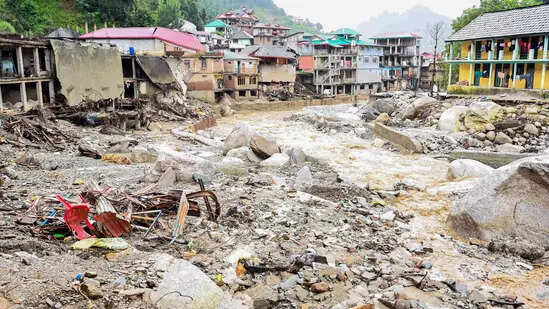 Orange Alert issued in three districts of Himachal Pradesh, closed 325 roads Thursday