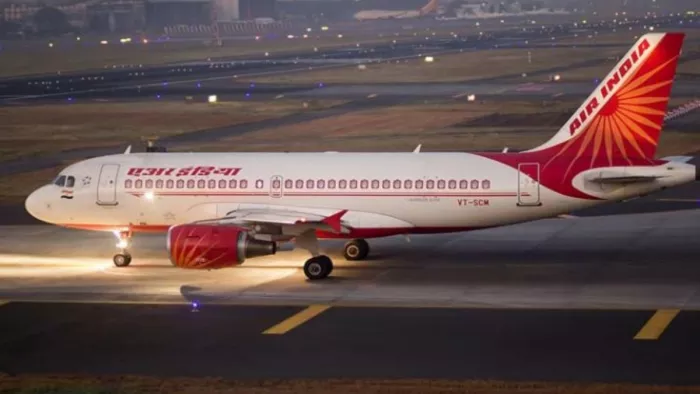 Air India plane was about to fly to Delhi, the technical problem came at the last minute; Stopped take off – Air India Flight stares technical issues before taking off Delhi