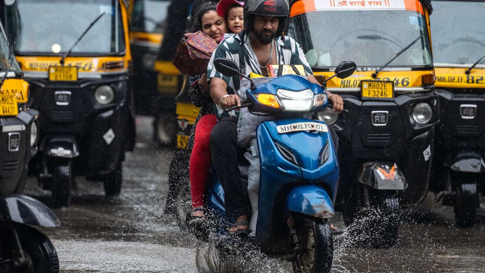 Mumbai on orange warning like Delhi tires for more rain; IMD warns about a low pressure area, Red Alert issues for 7 states