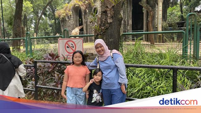 Sad children lose the 17 -year -old competition, this mother invites her child to Ragunan to be merry
