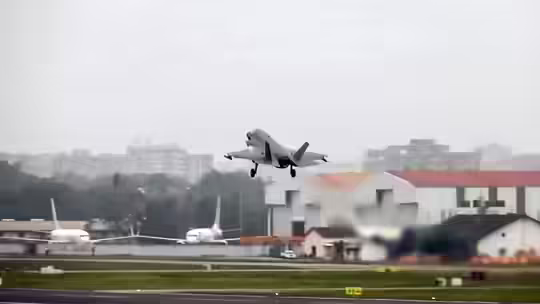 Forever a ‘Gift’ Links F-35B … Kerala will never forget this ‘smriti’ of the British Stealth fighter jet, know how strong Indian Air Force from Pakistan