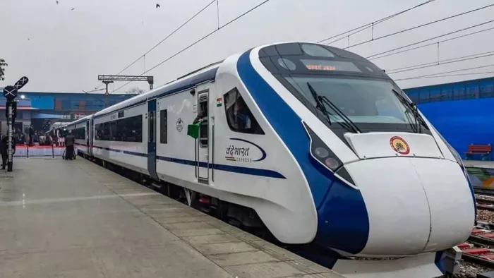 Dent Bharat: Patna-Howrah This is another stopping? New question brought the train – Patna Howbharat stops the question at the Madhupur station Doghar News