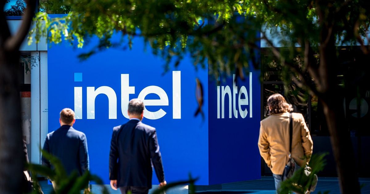 The Trump administration holds talks to acquire a 10% stake in “Intel”