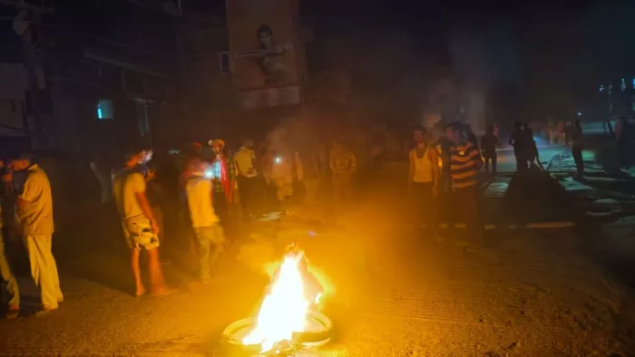 Madhubani News: Painful death of a woman due to high tension wire trap, people protested against the electricity department – 22 -year -old dies after touching a high tension in Madhubani