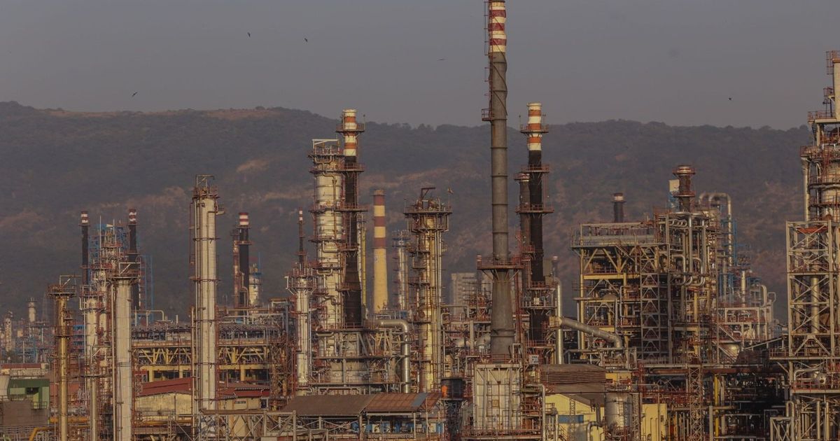 The refineries of the Indian government are back to buy after a short stop Russian oil