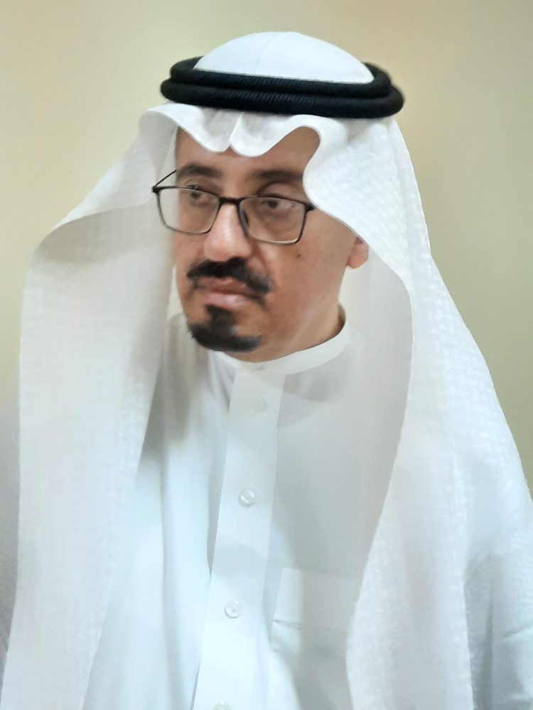 مال البخيل يأكله العيار