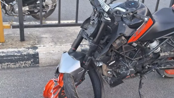 The lamp of the house was extinguished: The bike clashed with the railing, the death of the young boy created the cocaram – tragic bicycle accident unlimited bicycle bots with railing and one dead