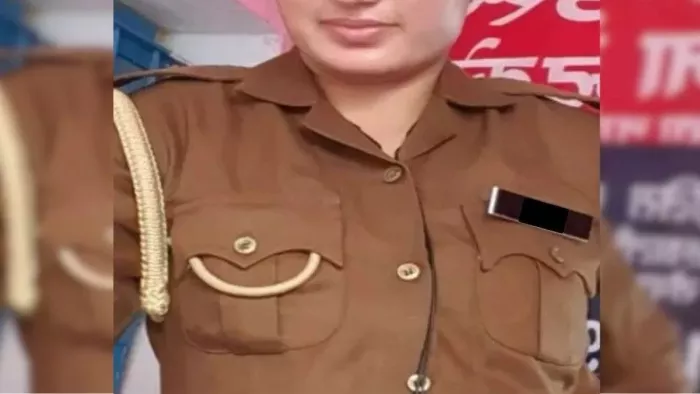 If the man made a soldier after he taught the woman, the woman made a distance, after the separation, you now have to pay maintenance – Woman BComes police officer After the support of men has to pay herself distances, do not pay maintenance
