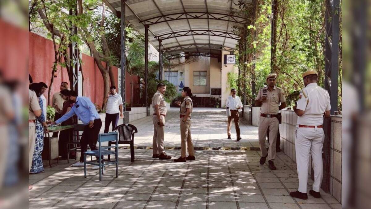 Two schools in Jaipur were threatened with bombing, see police and the bomb development team in exclusive footage