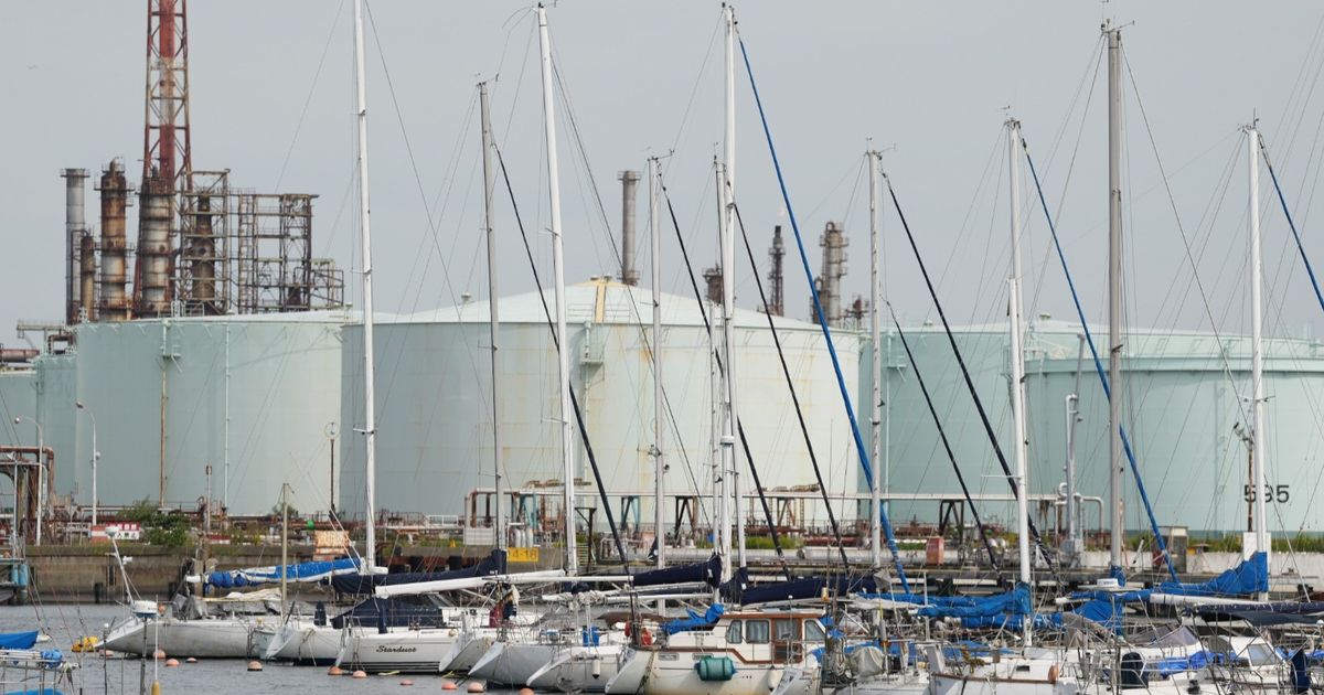 Asian refineries reinforce the import of oil from America and Africa