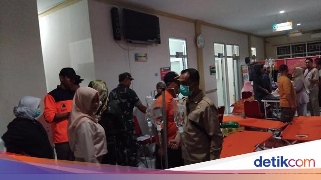 171 residents of sukabumi 4 monthly food poisoning, 33 people were treated