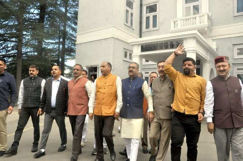 BJP has expanded the delay in DA payment to government officials, expanded from the Himachal meeting