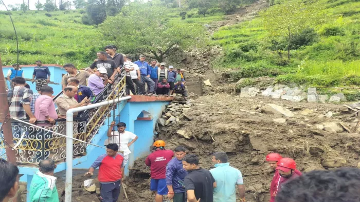 Chamoli CloudBurst: Tanuja fell asleep while reading and saving life, but the sister buried in the rubble – Chamoli Cloudburst 20 -year -old girl who died in the landslide in Thali