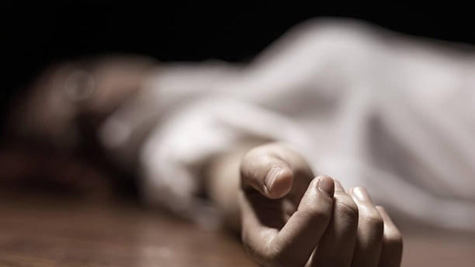If you didn’t give money to watch the film, then ‘Kalyugi Son’ killed a terrible conspiracy against mother and then killed with a knife, arrested accused