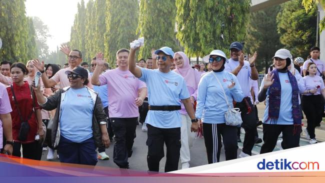 Celebrate the 80th anniversary, the Ministry of Home Affairs holds healthy step and bazaar at TMII