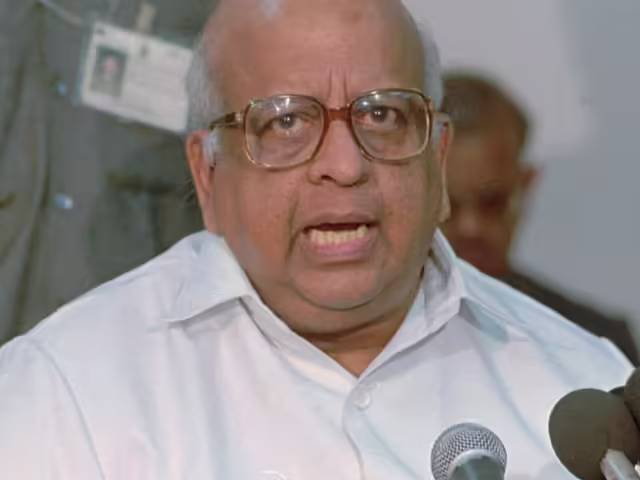 I am not the chief election commissioner of the Government of India, I … The old interview of Seshan is going viral