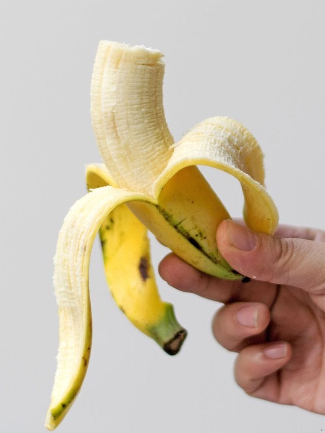 Benefits of eating bananas on an empty stomach every morning