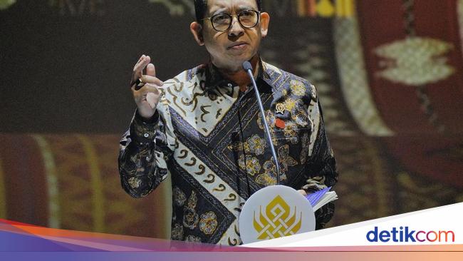 Fadli Zon Read Poetry ‘For You Bung Tomo’ written 40 years ago