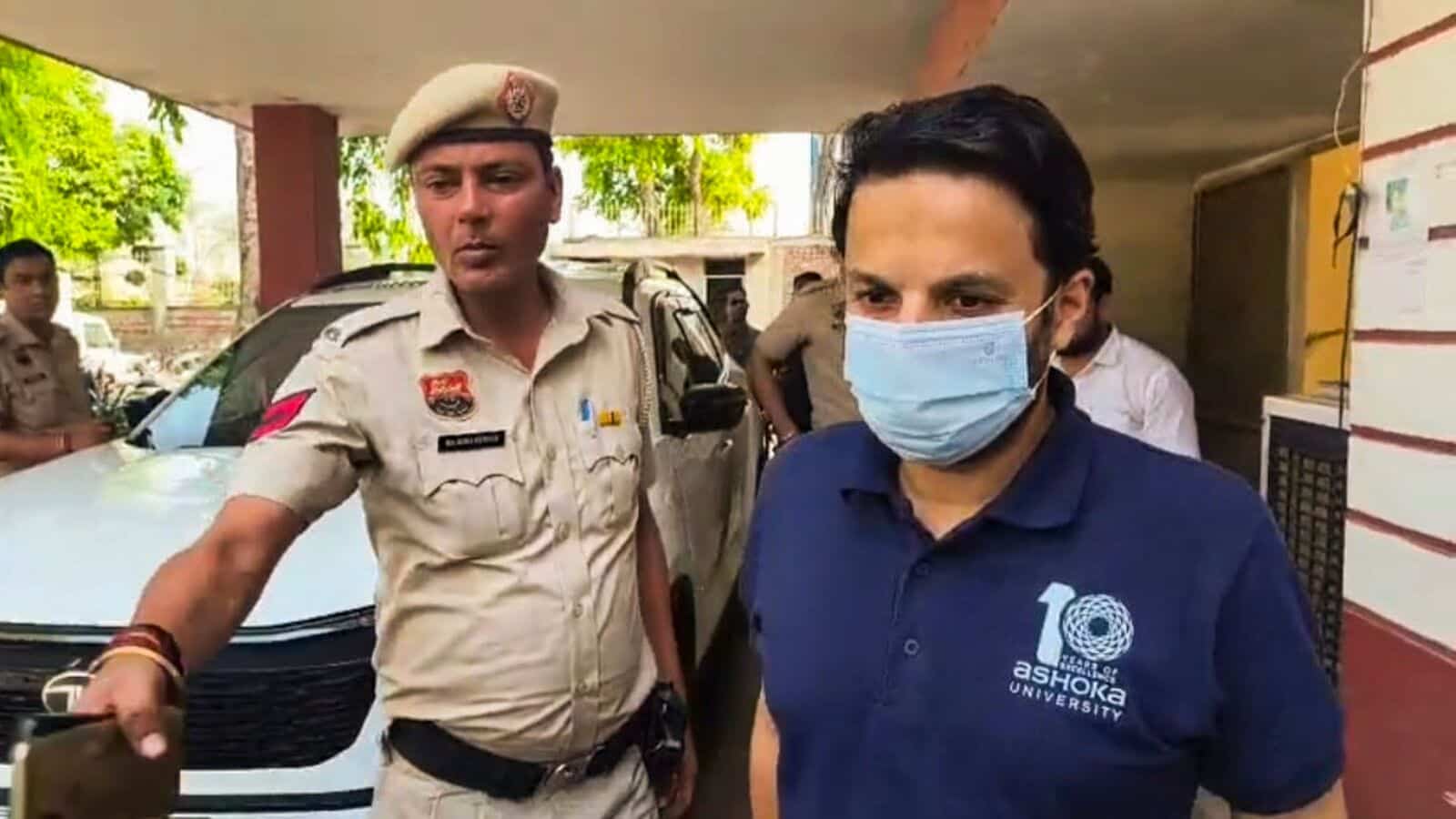 Great relief to Professor of the University of Ashoka: SC limits the trial court to set up any charges against Ali Khan Mahmudabad
