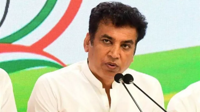 After all, why did the government allow the metro tariffs? The congress said – robbery on the pockets of the passengers – NCR New -Delhi City Congress protests Metro Fare Hike