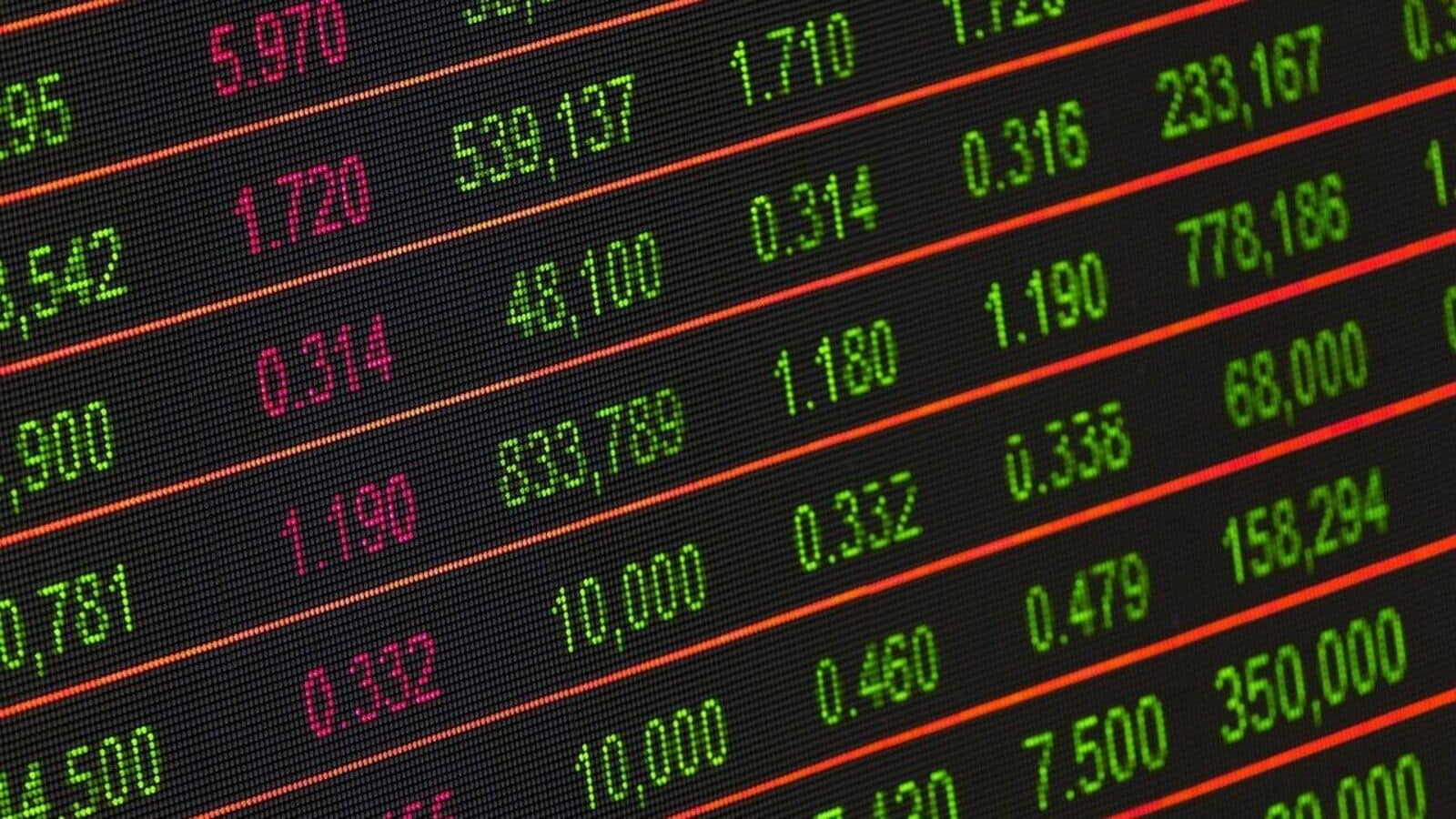 Small cap stock below £ 25 review record date for 1:10 stock distribution. Check details