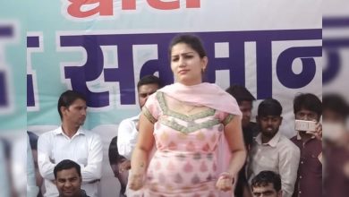 In a blue suit, Sapna Chaudhary, she cut a ruckus, she was convinced with “sweet sweet lyrics”, and bouncers also kept watching