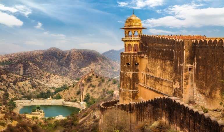 Not just royal history, there’s a funeral in Jaigarh Fort, very horrible secrets, who knows in the video, the sound of resounding stairs at night