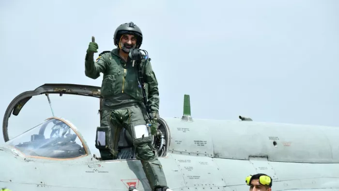 MIG -21 FareWell started from Naal Airbase, Air Force Chief AP Singh flew into the fighter jet – MIG 21 Farewell Indian Air Force Tree iconic fighter aircraft out in Rajasthan