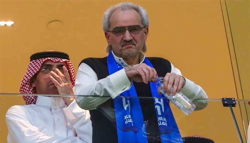 الوليد بن طلال يرد على أنباء عن شرائه نادي الهلال