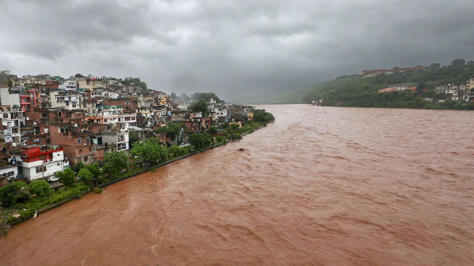 Omar Abdullah says the situation in Jammu ‘quite seriously’ while Rains was destroyed, 4 dead; Chenab -River Cross Danger Marking