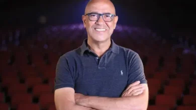 أشرف عبد الباقي يظهر بلوك جديد بأنه أصبح أصلع، مما أثار الفضول حول حقيقة هذا التغيير