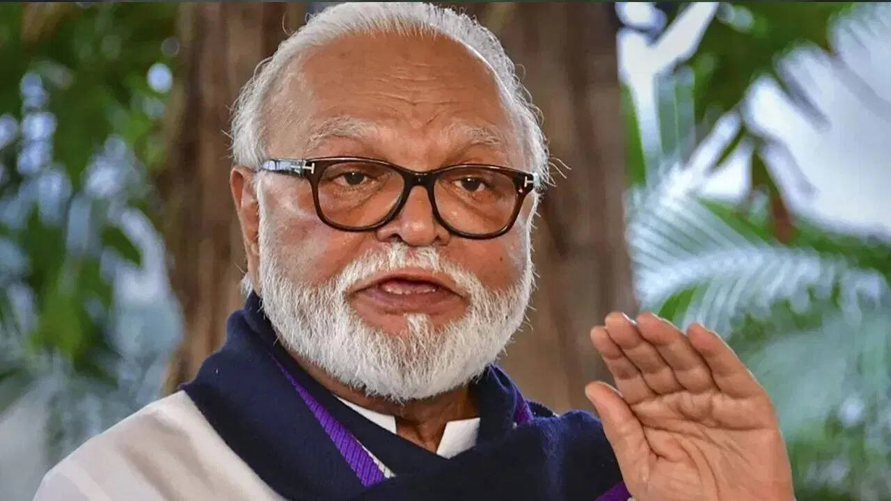 The statement of Chhagan Bhujbal, unfit beneficiaries in “Majhi Ladki Bahin Yojana”, must withdraw themselves names