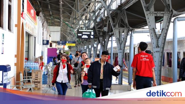 How to repay train tickets through the station application and counter, see the terms!