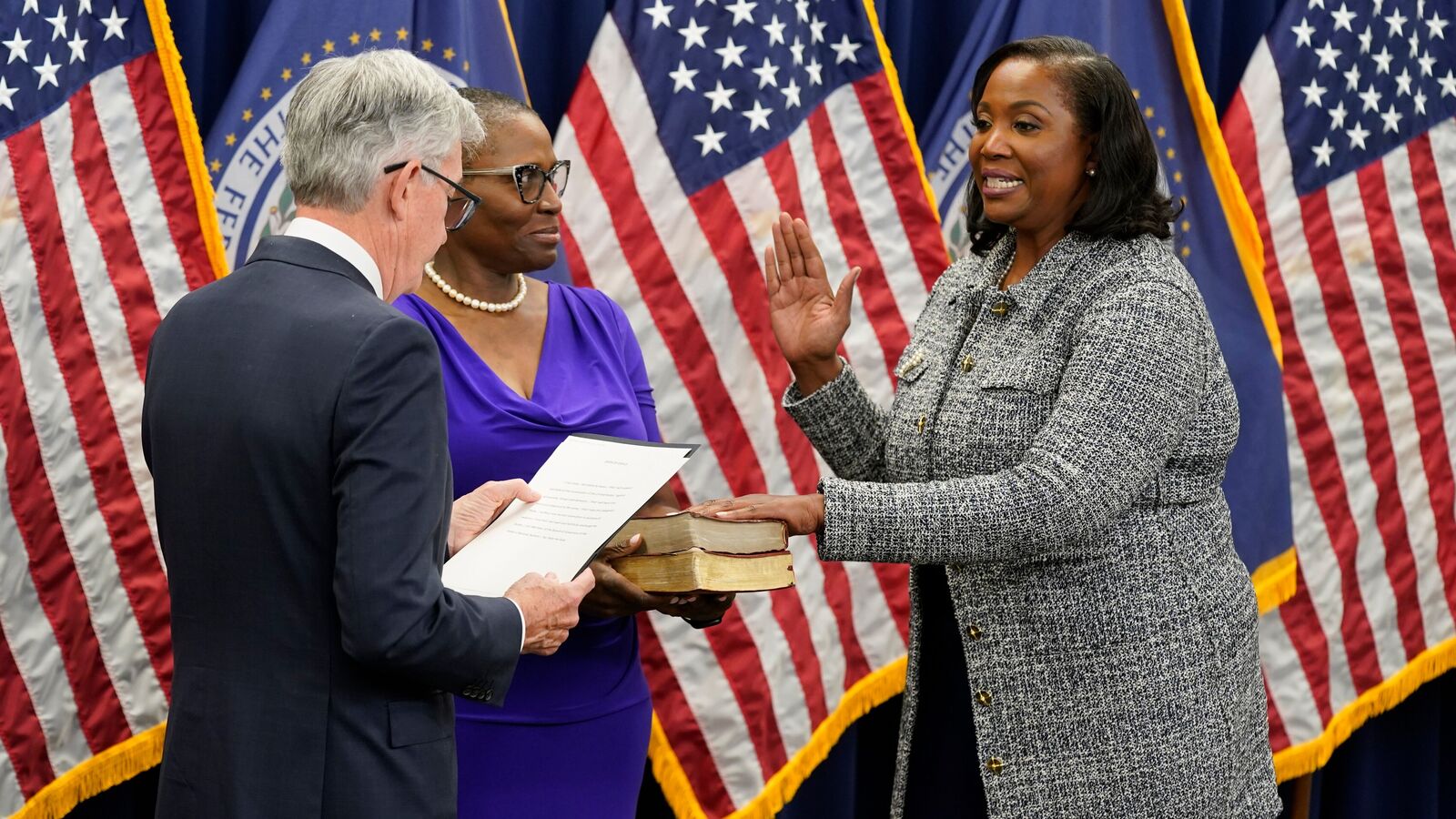 Lisa Cook, the Fed -Governor in the middle of a fire storm