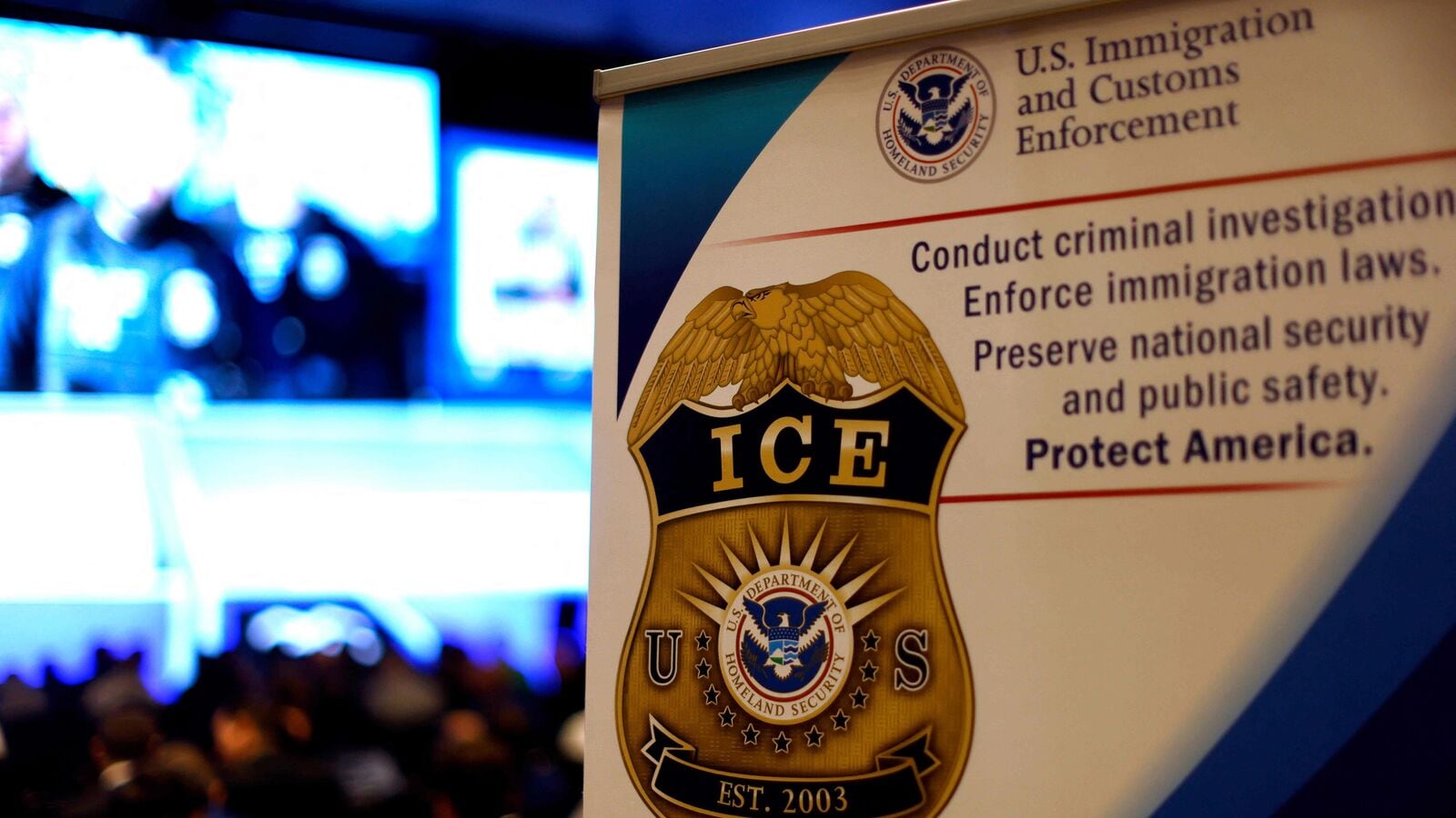 Ice fined immigrants $ 6 billion. Now it comes collecting.